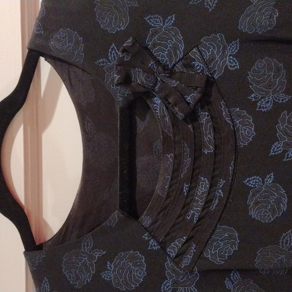 Vintage women's A-line dress. 1950's/1960's. Flawed gem. Black and blue. Medium.